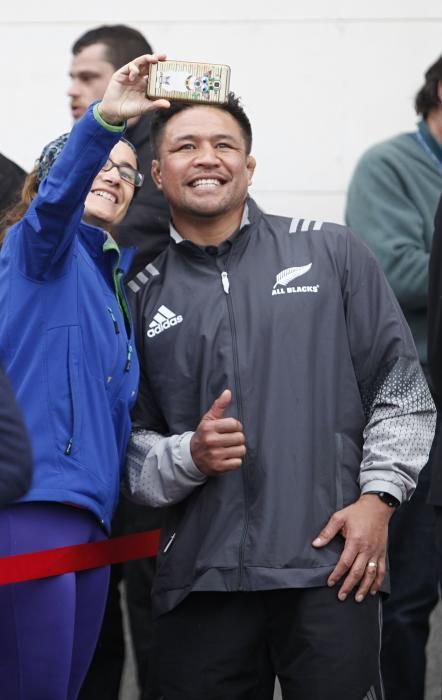 Los All Blacks dirigen un entrenamiento con alumnos en Gijón