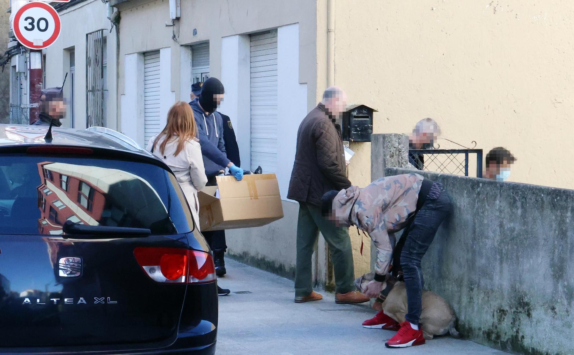 Golpe policial a la banda de atracadores que robó 300.000 euros en un banco del centro de Vigo