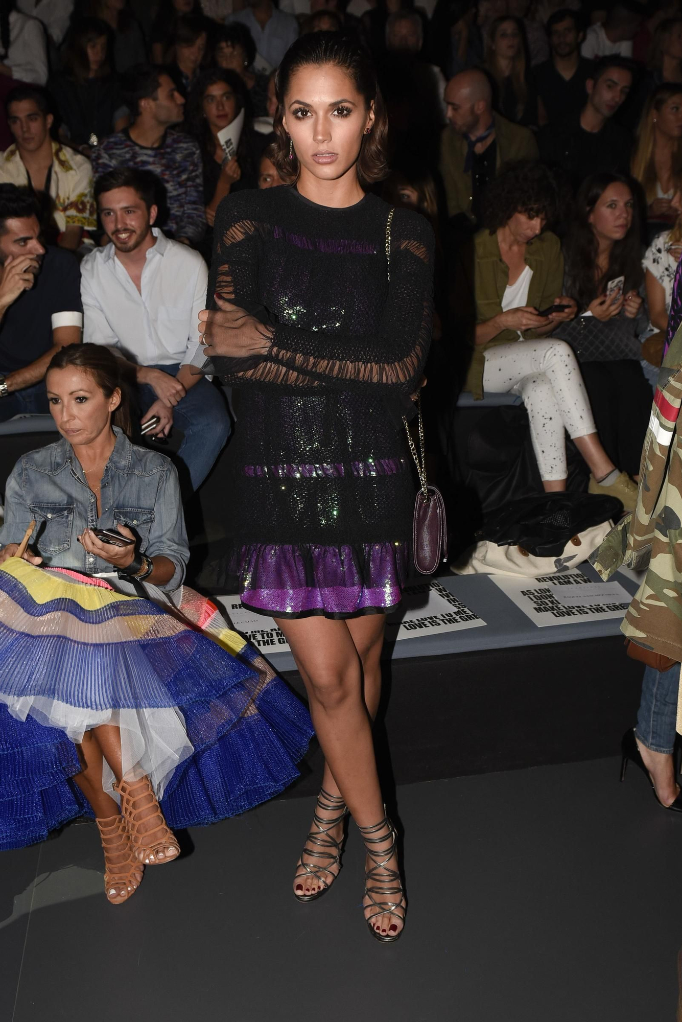 Michelle Calvo en el desfile primavera - verano 2017 de Juan Vidal