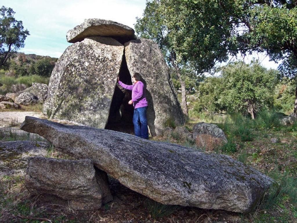 dolmen
