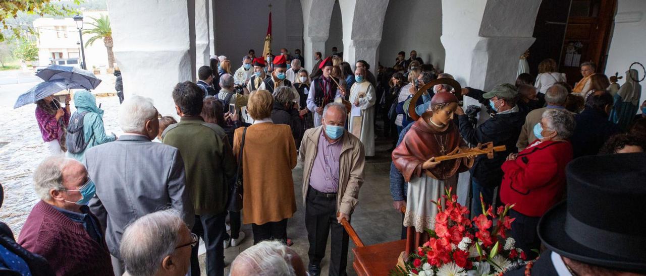 Sant Carles, entre sol, lluvia y granizo | VIICENT MARÍ