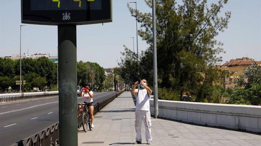 Extremadura marca 7 de las 10 temperaturas más altas de España a medianoche