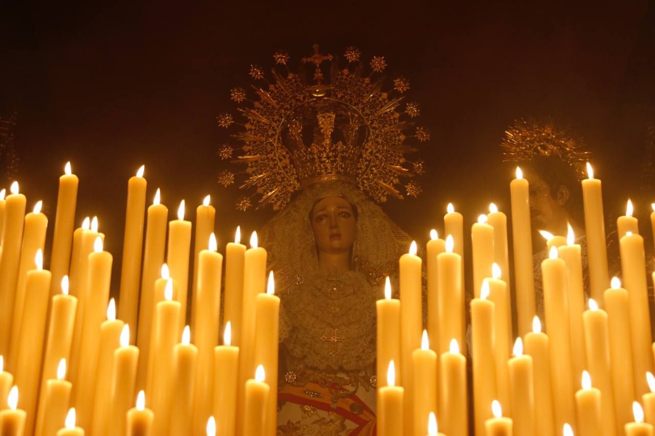 Pasión cierra una noche de Miércoles Santo sin procesiones