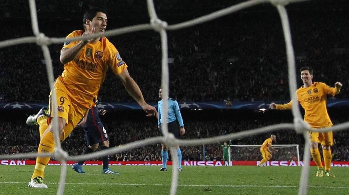 jdomenech33429694 barcelona s luis suarez celebrates  with lionel me160406182734