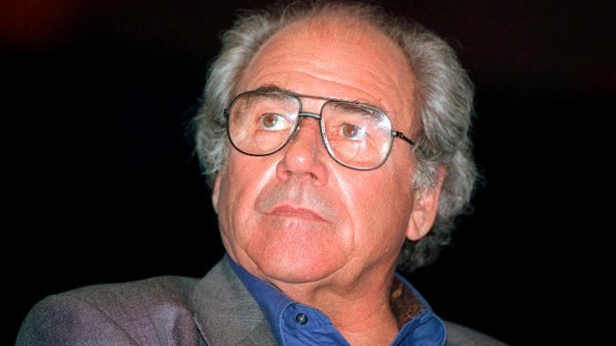 Jean Baudrillard, diez años después: Platón en el supermercado