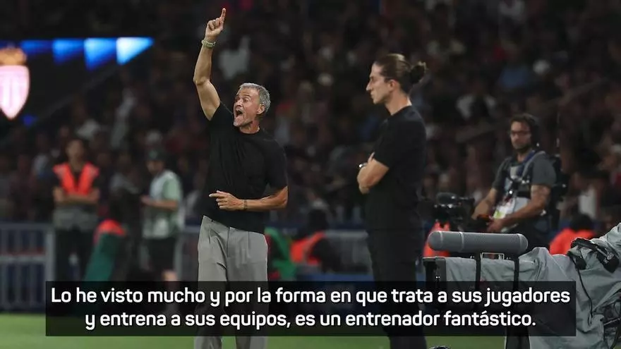 Filipe Luís: "Luis Enrique es el mejor del mundo y de los mejores de la historia"
