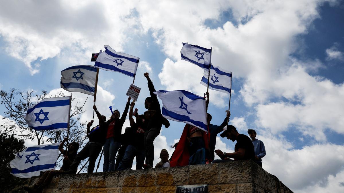 El principal sindicat israelià amenaça amb una vaga general per la reforma judicial de Netanyahu