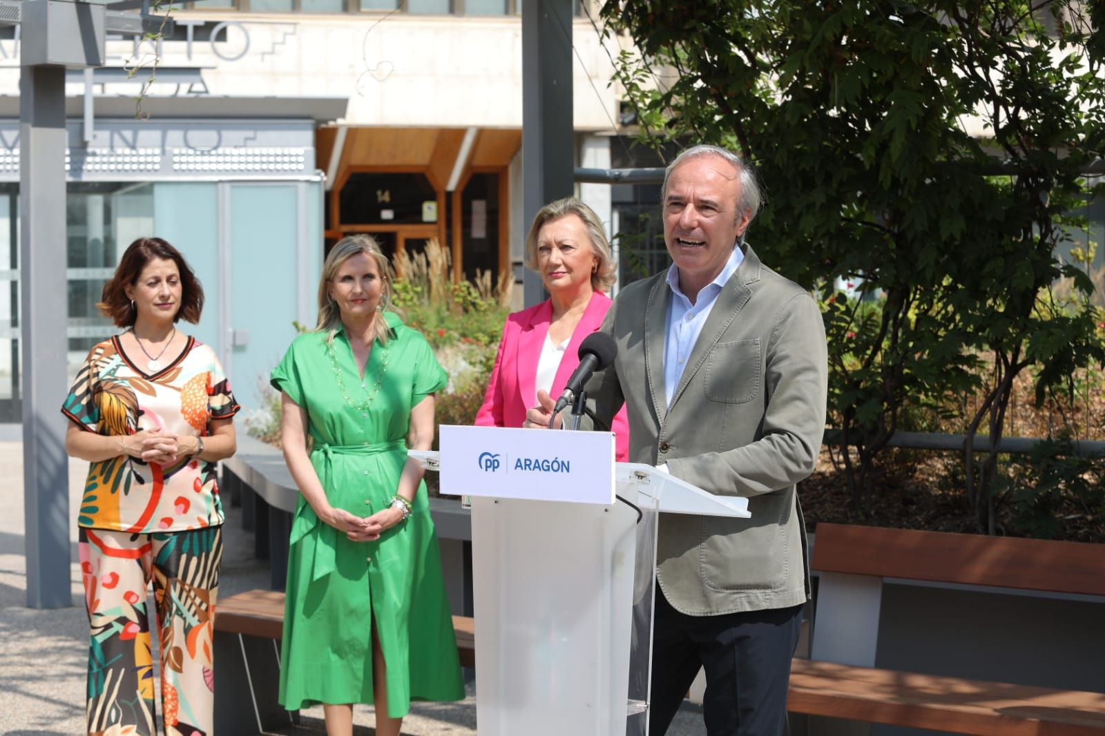 El PP presenta sus candidatos para el Congreso y el Senado en la plaza Salamero de Zaragoza