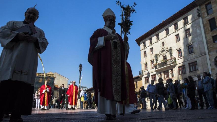 Bendición de ramos en la plaza de la Catedral