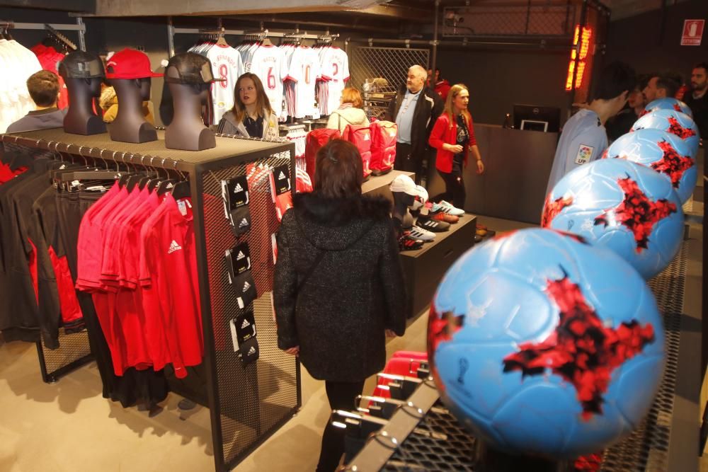 La apertura de la nueva tienda del Celta // Alba Villar