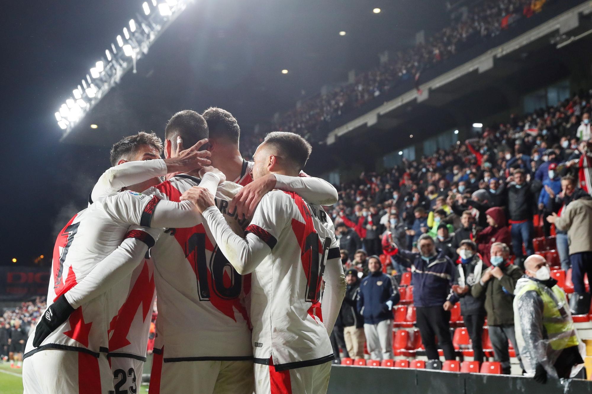 Esperpéntico Mallorca en Vallecas (3-1)