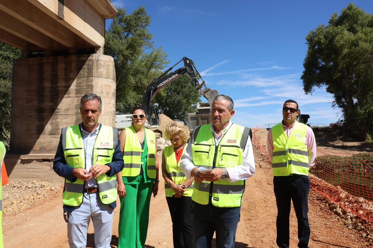 Los trabajos de derribo del viaducto que colapsó parcialmente el pasado mes de junio avanzan a buen ritmo con un 40% de la obra ejecutada.