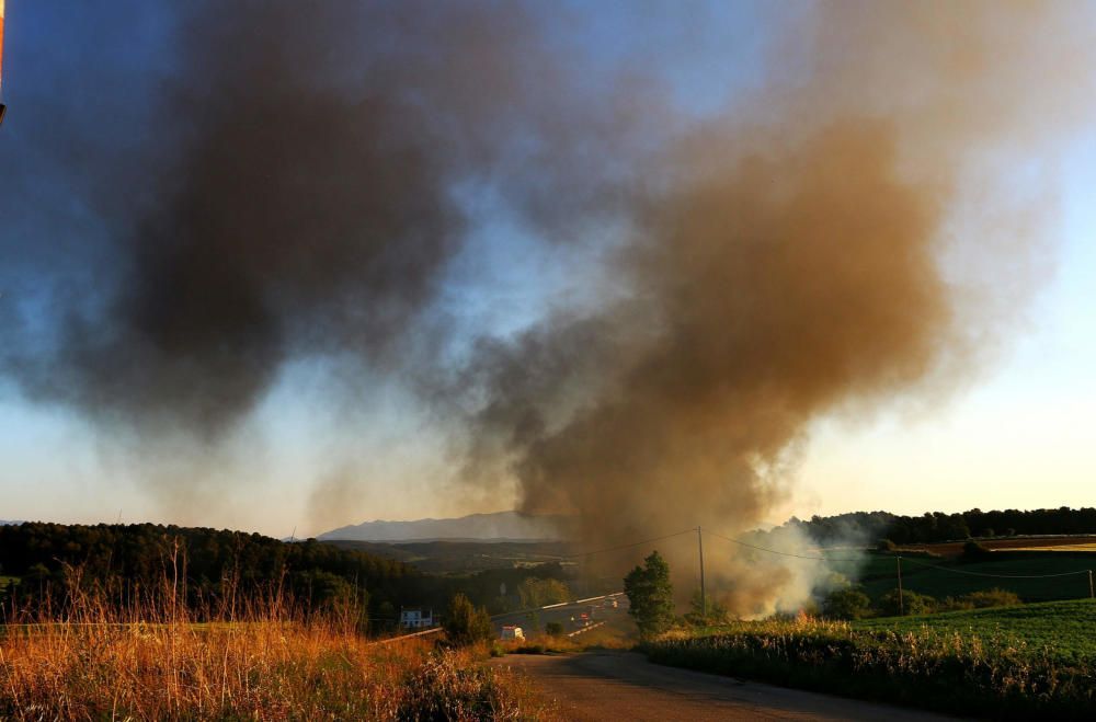 Incendi d'un camió a Orriols