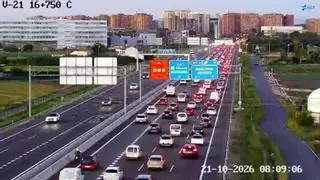 Valencia amanece con más de 30 kilómetros de atascos este miércoles