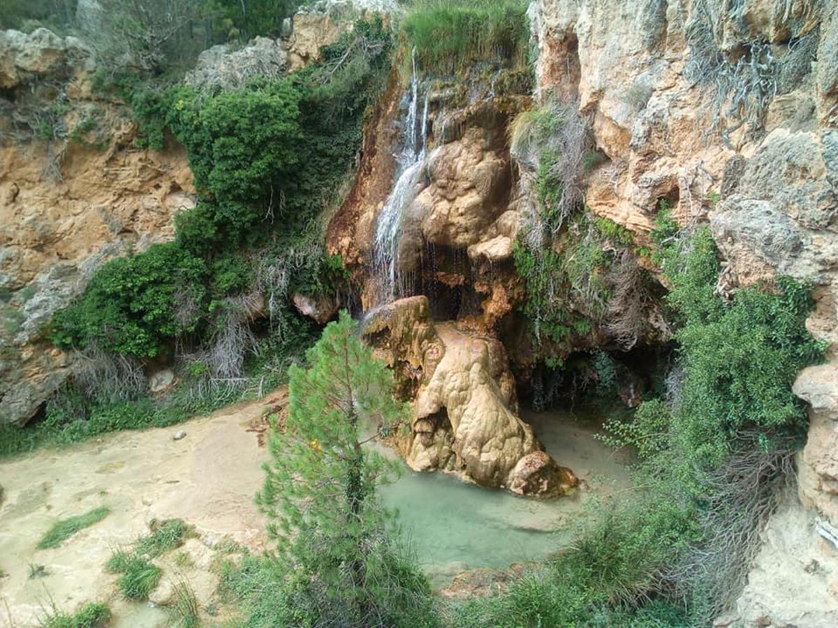 La cascada de la Hiedra es el atractivo final para esta excursión.
