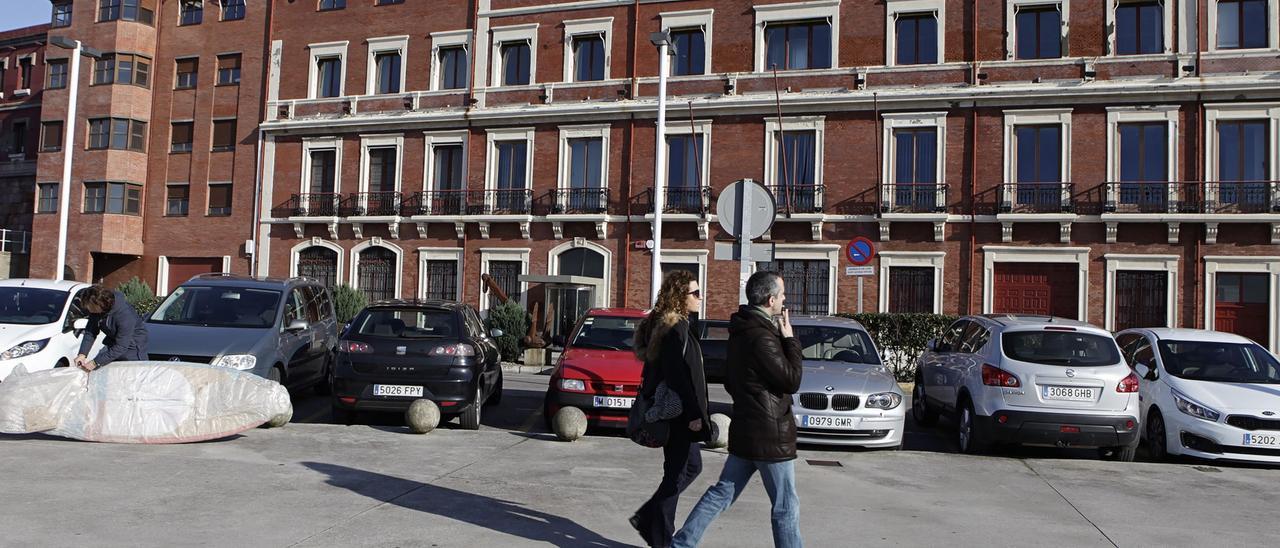 Antigua sede de la Autoridad Portuaria de Gijón.