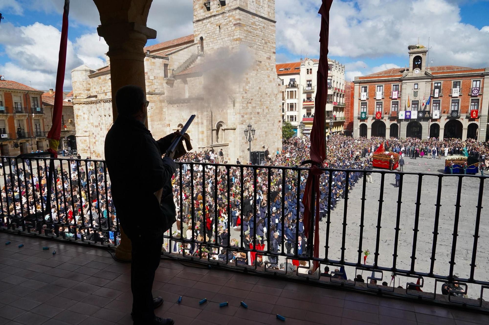 GALERÍA | Las mejores imágenes de la procesión de La Resurrección en Zamora