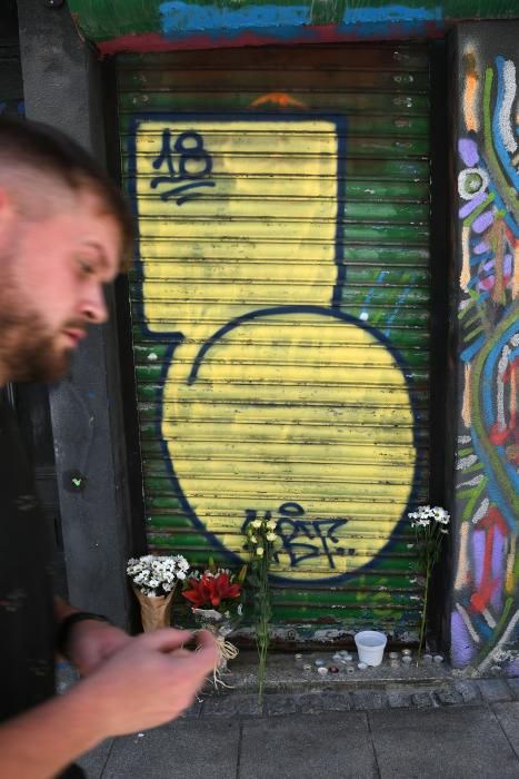 Muestras de cariño tras el fallecimiento del propietario de la histórica tienda Discos Portobello, Jaime Manso Rey.