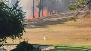 Declarado un incendio en el campo de golf de A Toxa