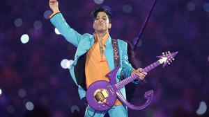 Prince, durante su actuación en la Super Bowl del 2007.