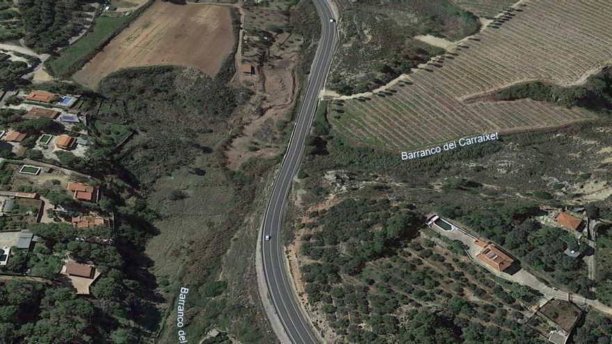 La planta solar proyectada junto al barranco del Carraixet, frente al núcleo de viviendas disemanadsa.