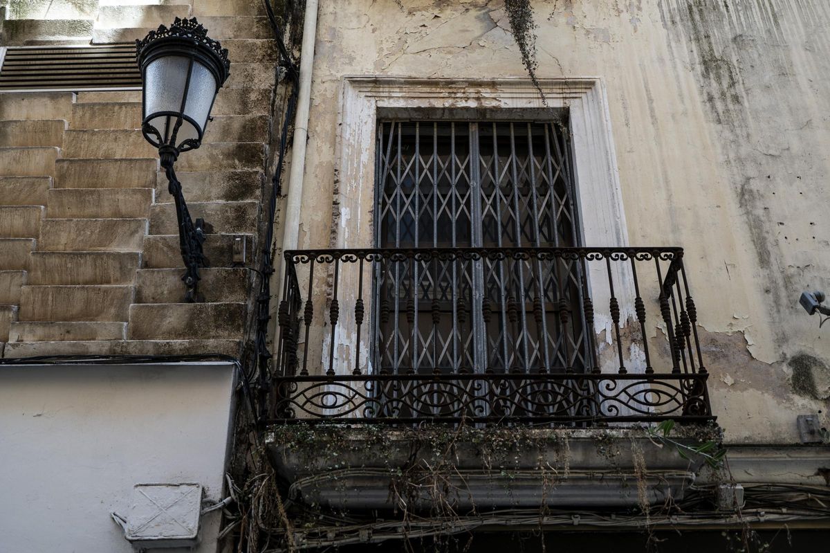 Otra casa cerrada en Cáceres.