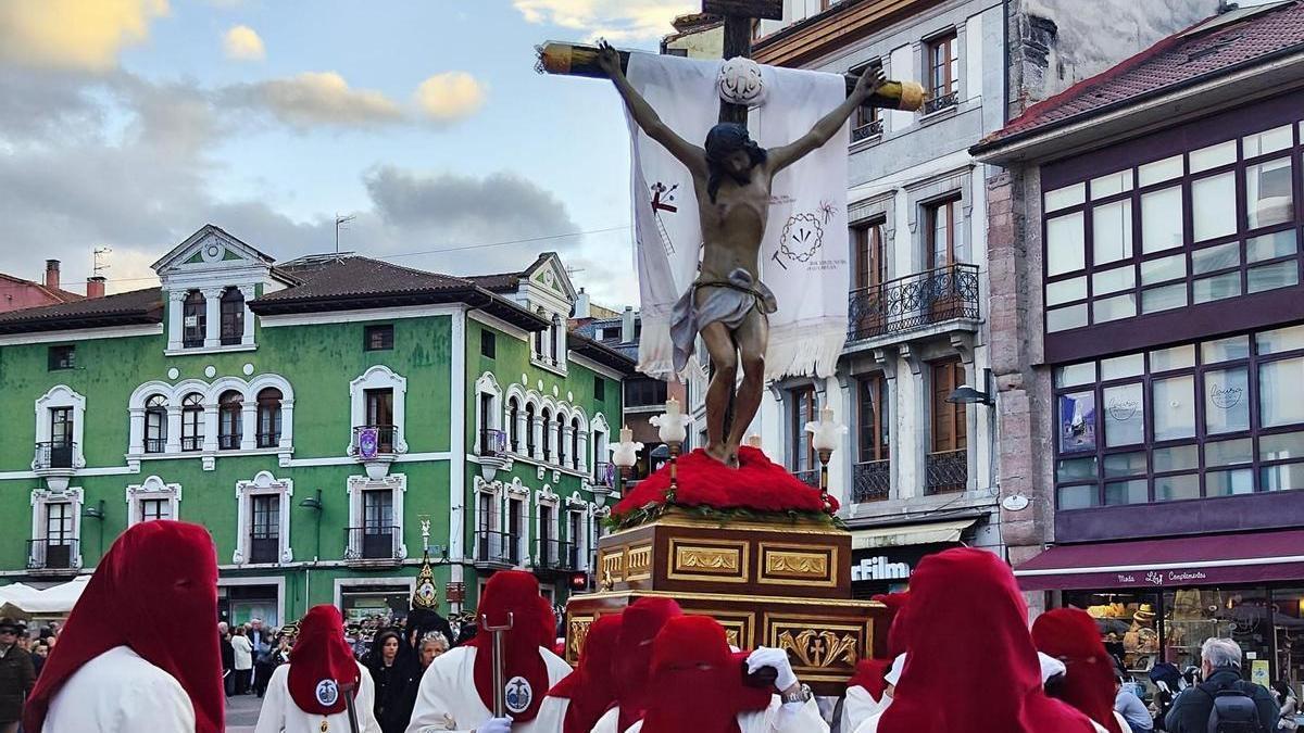 Las Siete Palabras de Grado, solemnidad y fervor en la villa moscona
