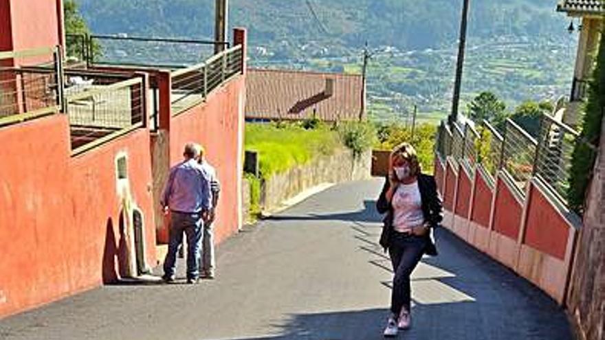 El Camiño dos Quinteiros, en Negros, tras la reforma. / FdV