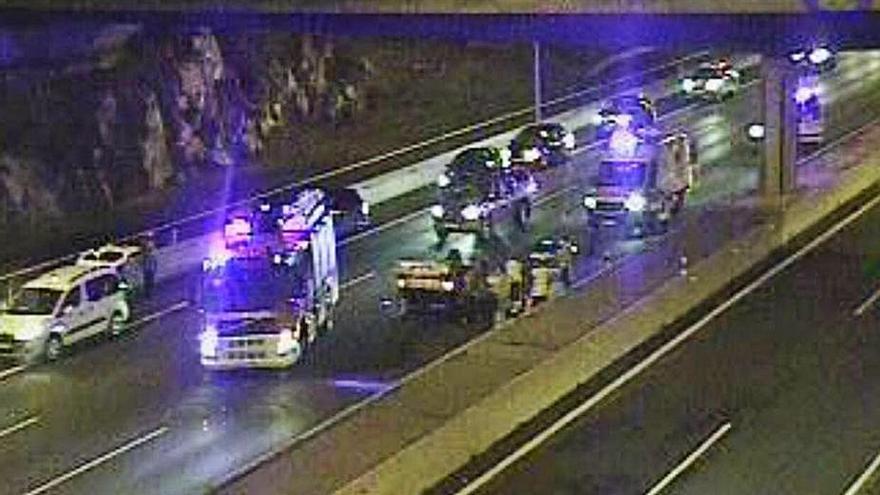 Accidente ocurrido en la TF-1 a la altura de Barranco Hondo.