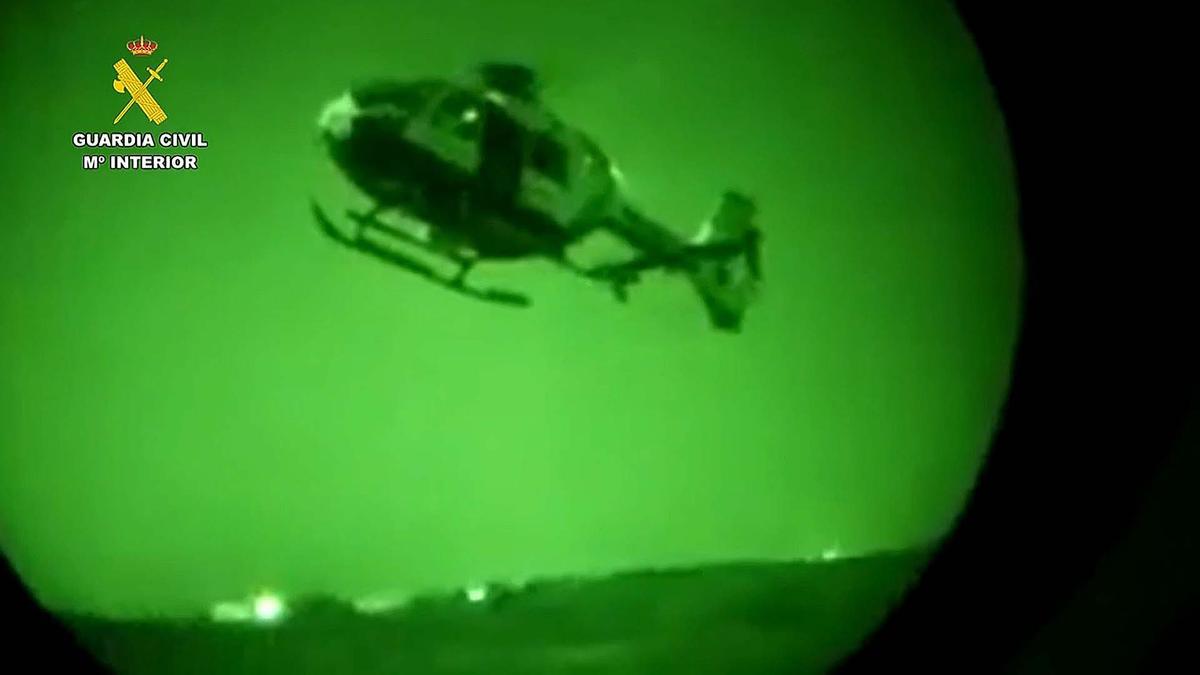La Guardia Civil realiza en Gredos (Ávila) el primer rescate aéreo con gafas de visión nocturna
