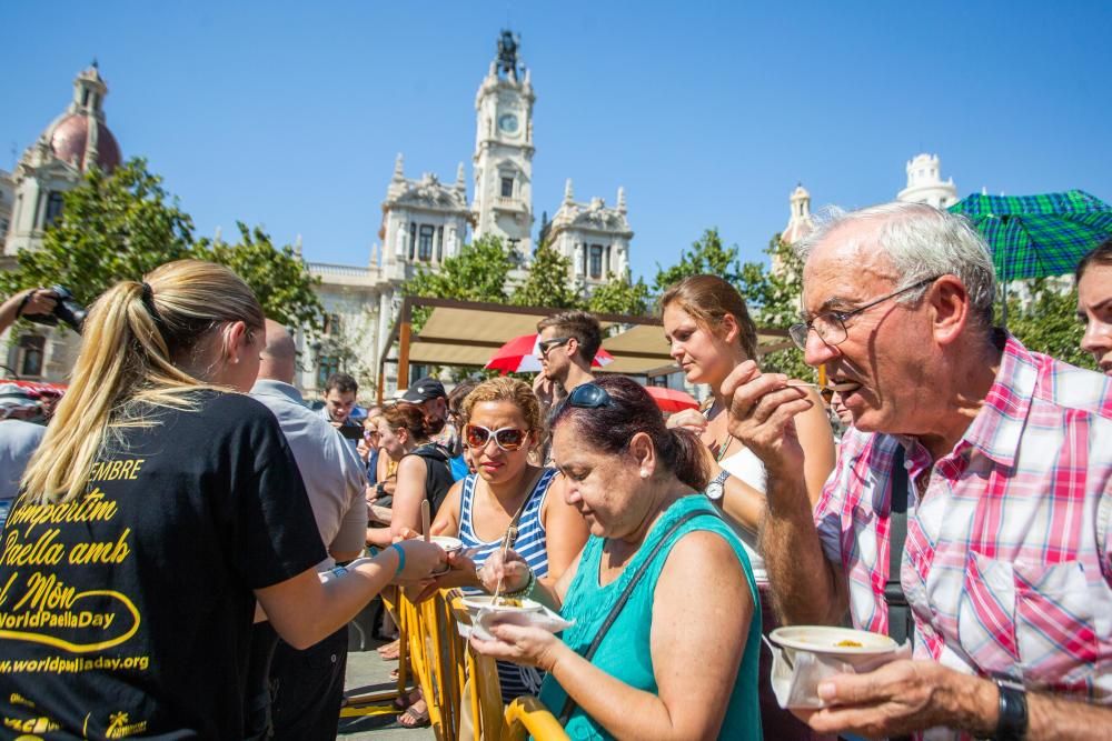 'Paella Day' en la Plaza del Ayuntamiento