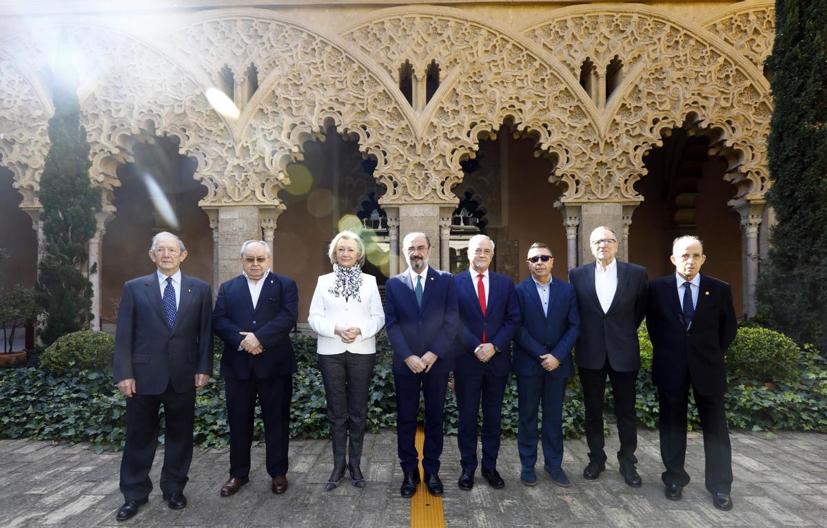 Así fue el reencuentro de presidentes autonómicos Así fue el reencuentro de presidentes autonómicos