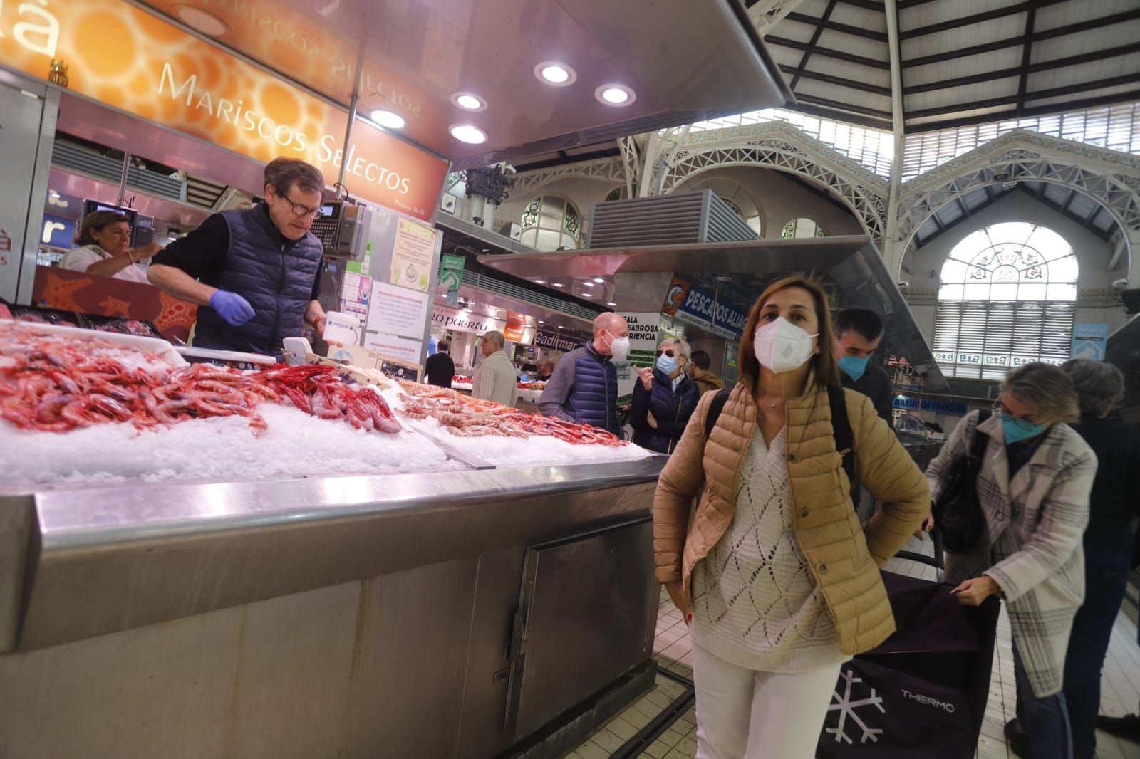 València, a rebosar con las compras de última hora