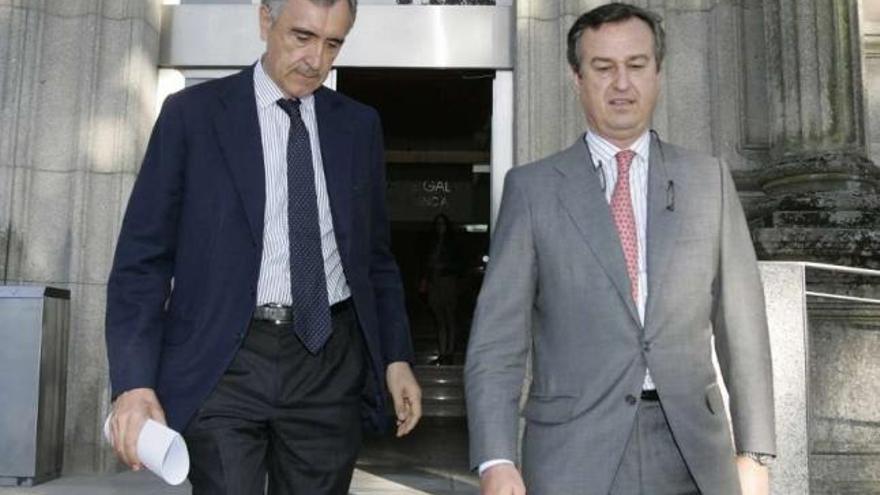 José María Castellano y el consejero delegado de NCG, César González-Bueno, tras una visita a la Xunta / x.á.