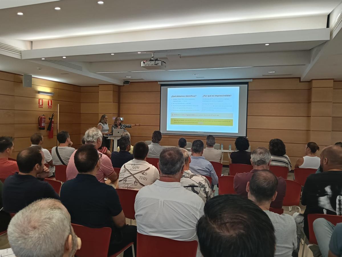 Encuentro entre docentes de FP y empresas celebrado en Málaga TechPark