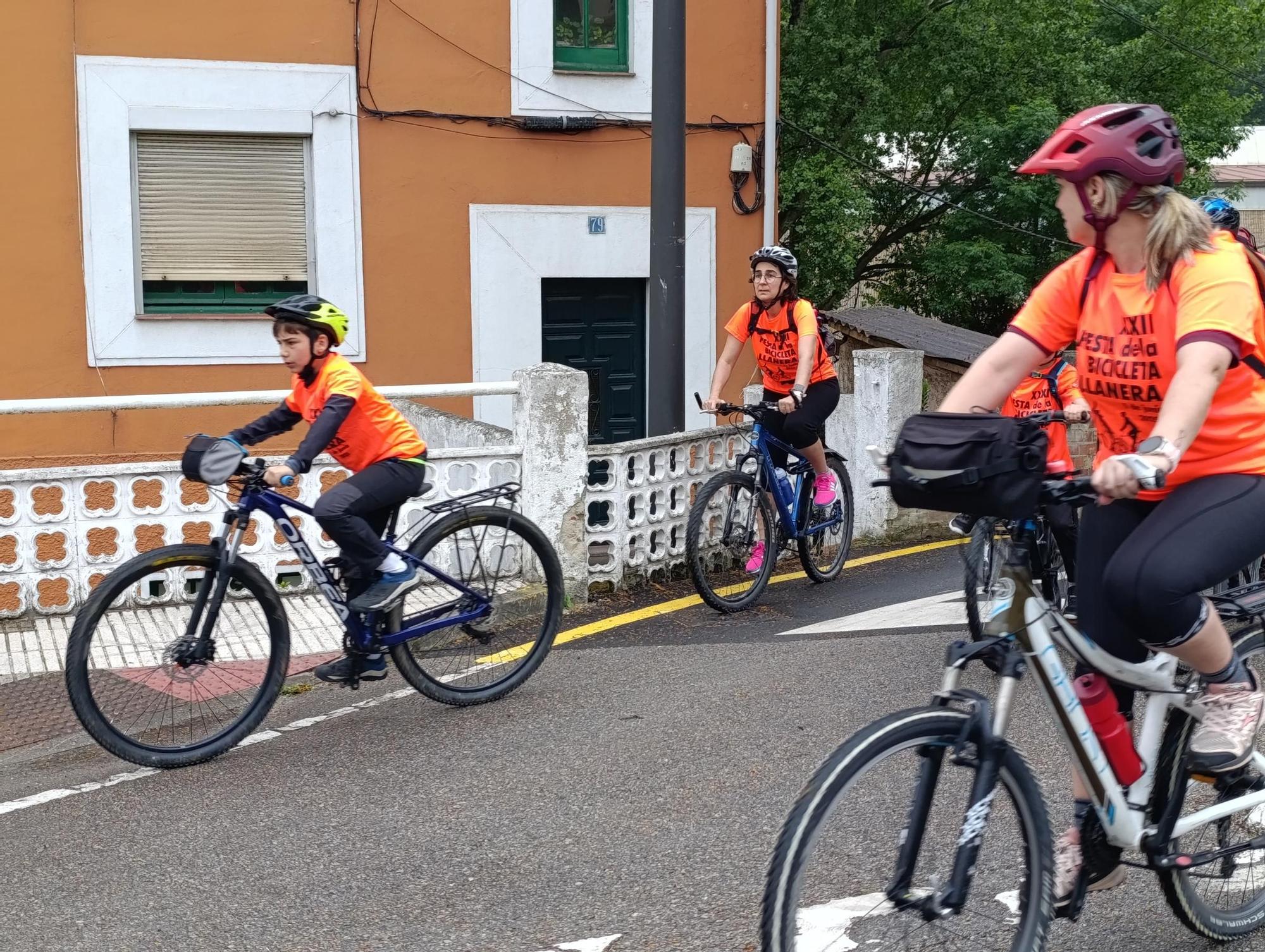 La Fiesta de la Bicicleta triunfa en Llanera