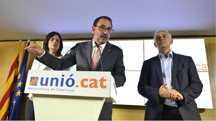 El proceso rompe el Govern de CiU