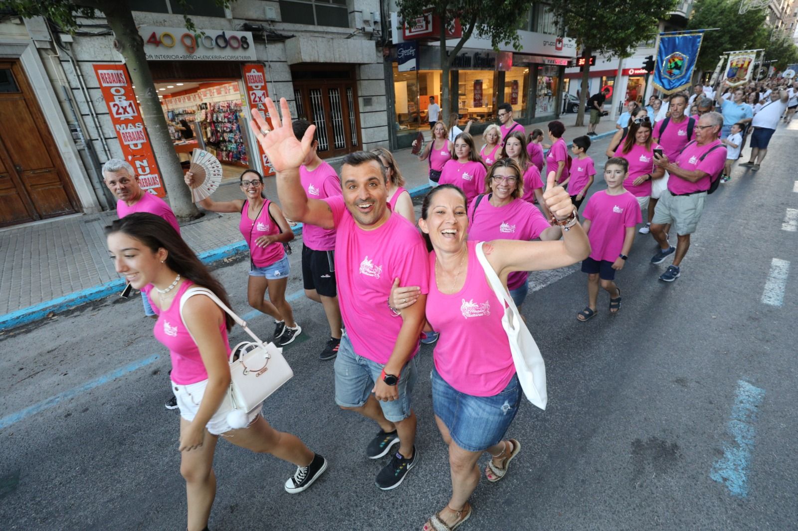 Pasacalles festero en Elche tras la Cridà