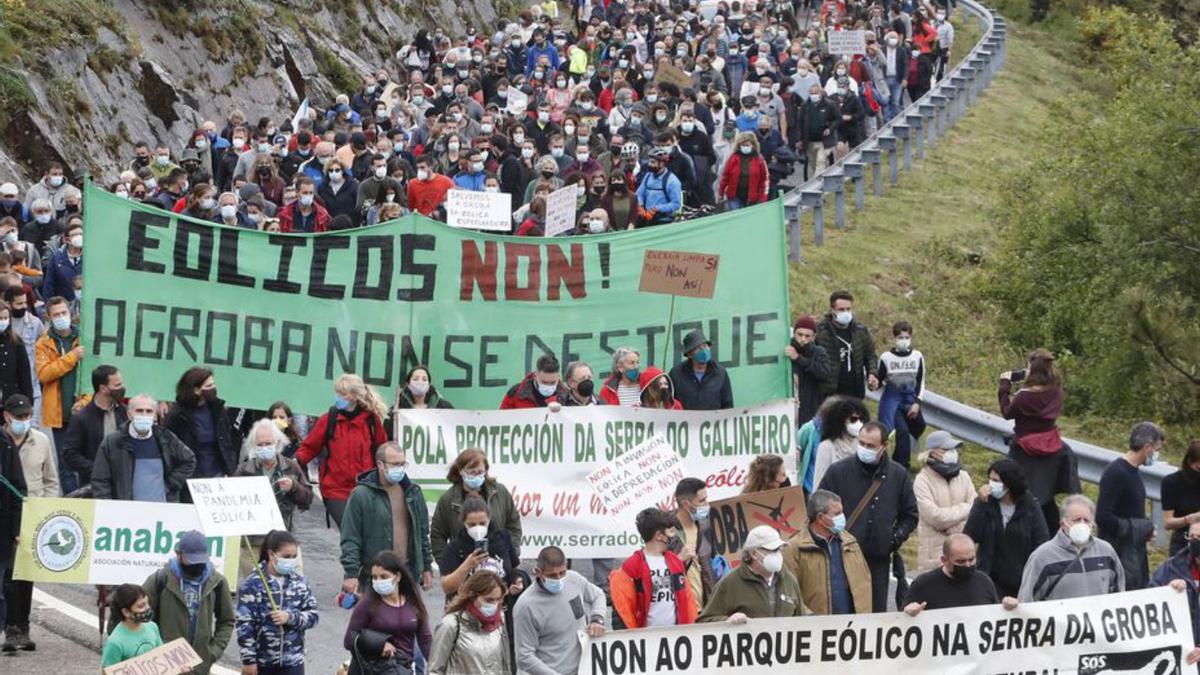 Campaña “online” para oponerse a los parques eólicos de A Groba ante la UE  - Faro de Vigo