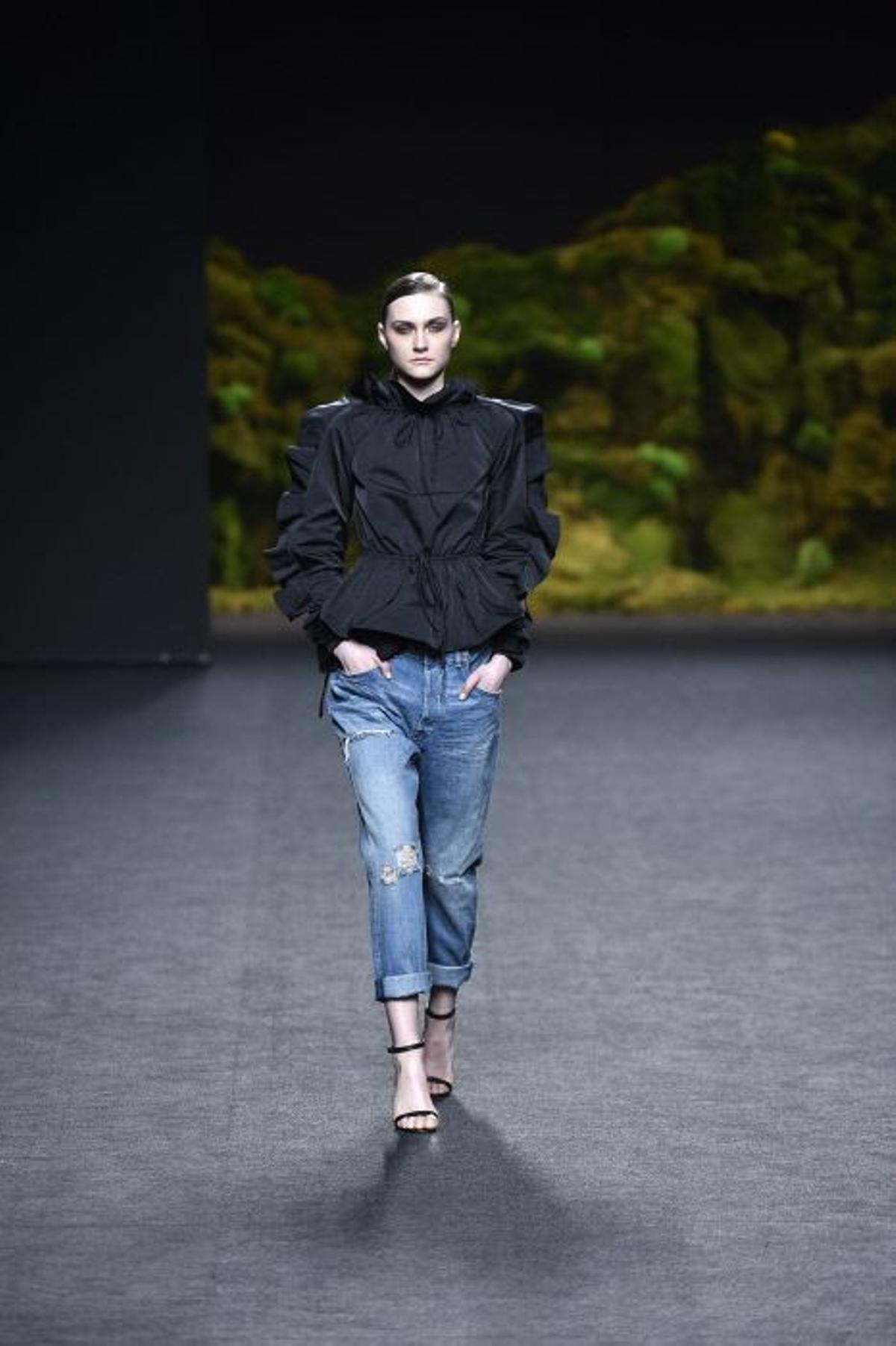 Juanjo Oliva, Otoño-Invierno 2017/2018: 'jeans' rotos