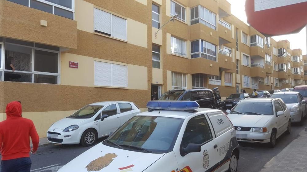 Hallan el cadáver de una mujer desnuda en su casa de Puerto del Rosario