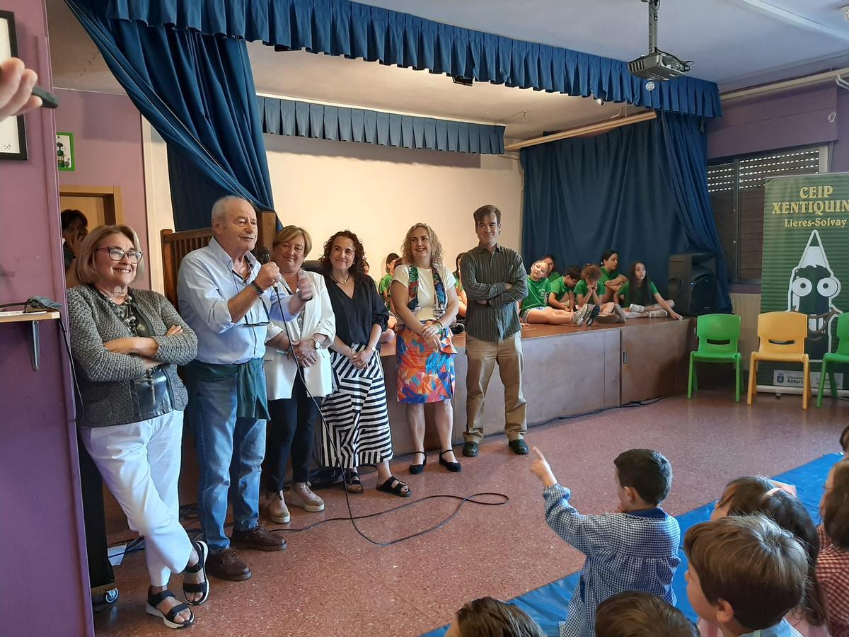 Por la izquierda, Aurora García, Nacho Fonseca, Ana Nosti, Noelia Macías, Inés Estrada y Álex Monés