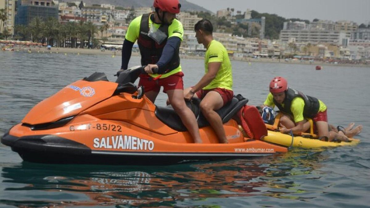 Torremolinos ha realizado dos simulacros para comprobar la efectividad del dispositivo de socorrismo en sus playas.