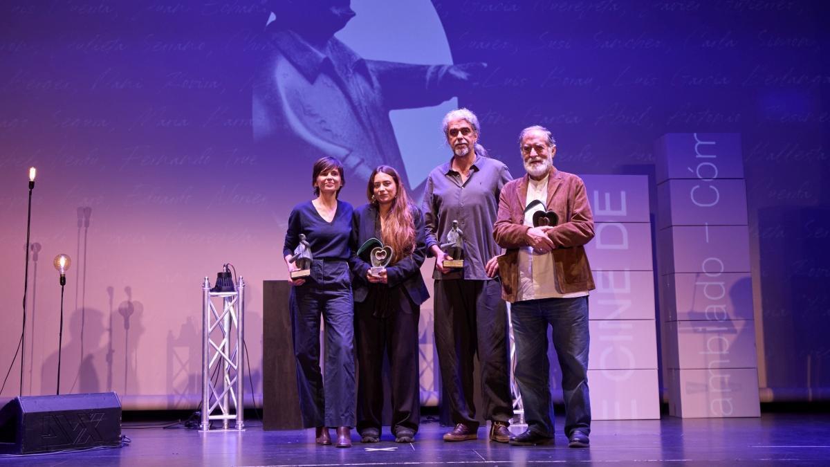 Elena Anaya, Gemma Blasco, Fernando León de Aranoa y Ramón Barea con sus premios en La Almunia.