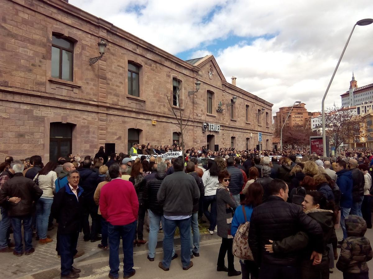 Manifestación en Teruel, el 1 de abril de 2017.