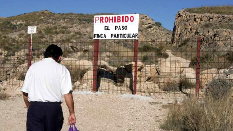 El acceso al camino fue cerrado hace semanas.