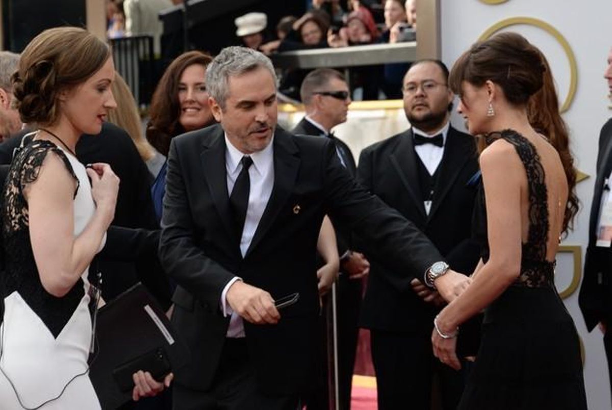 Alfonso Cuarón, nominat a millor director per ’Gravity’, a l’alfombra vermella del Dolby Theater de Los Angeles, aquest dilluns.