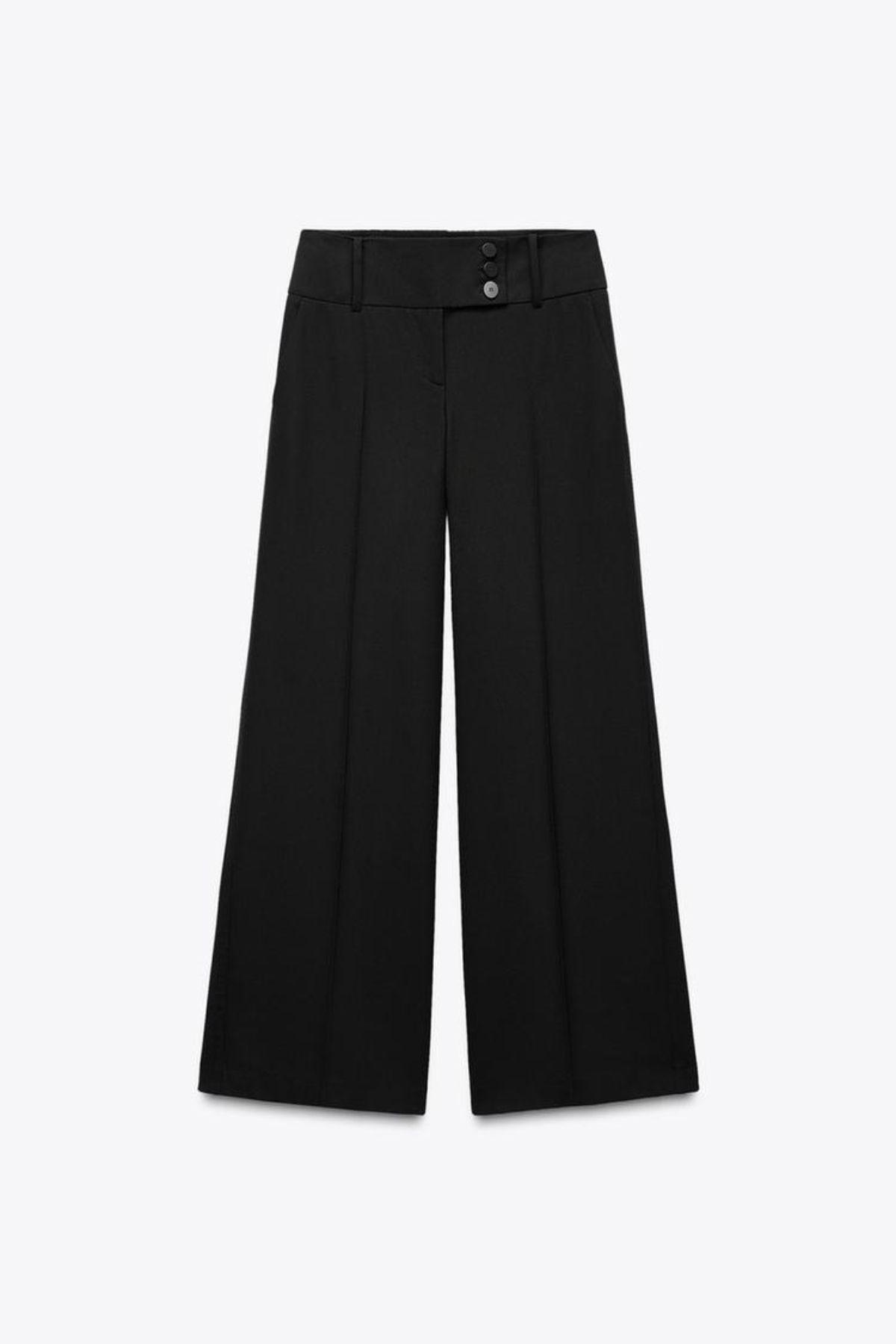 Pantalón recto de Zara.
