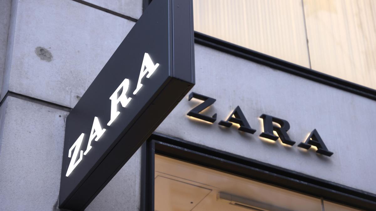 Carteles de Zara.