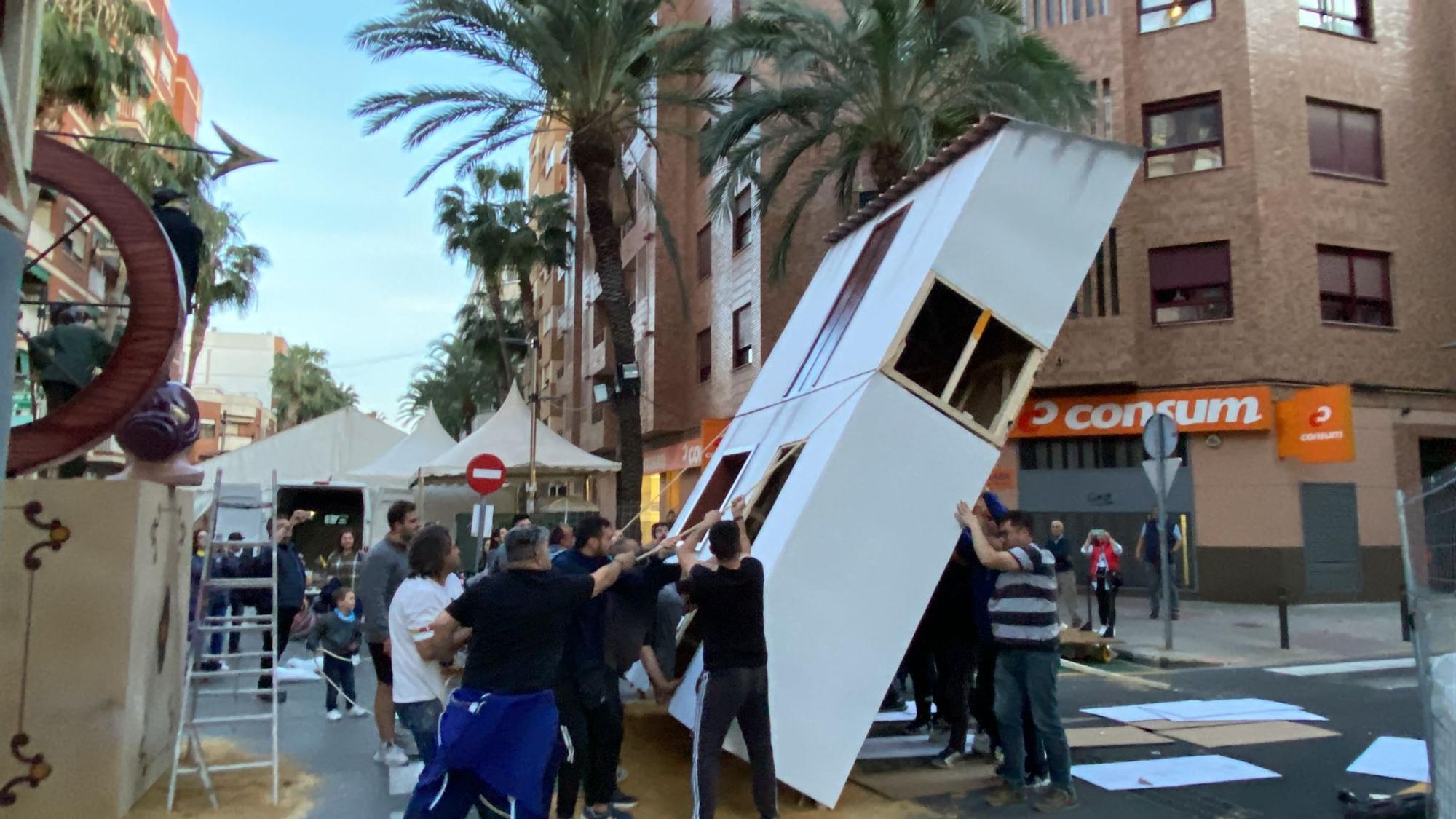 Plantà al tombe de la falla Sant Valerià de Torrent